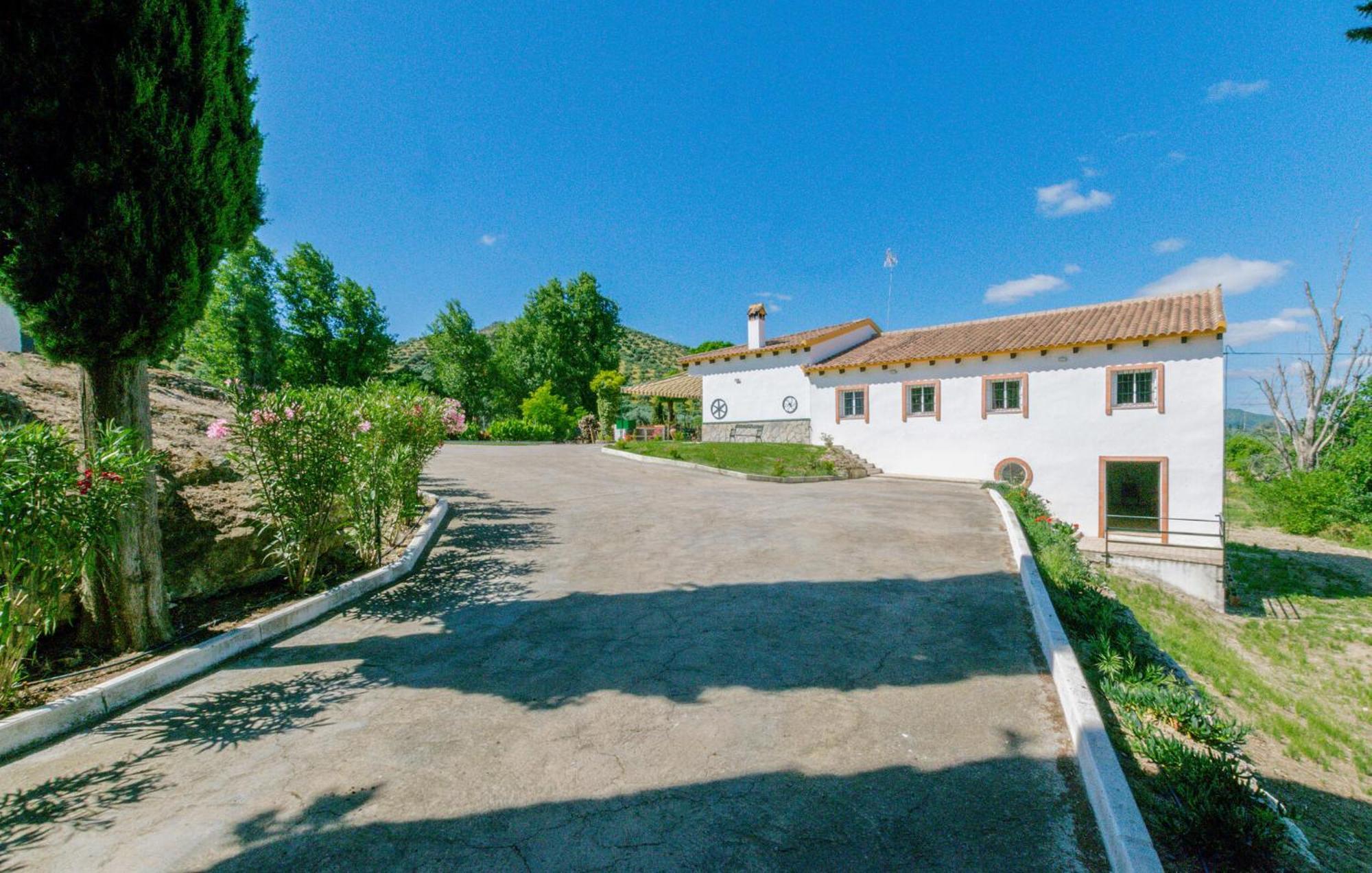 6 Bedroom Amazing Home In La Puebla De Los Infan La Puebla de los Infantes Εξωτερικό φωτογραφία