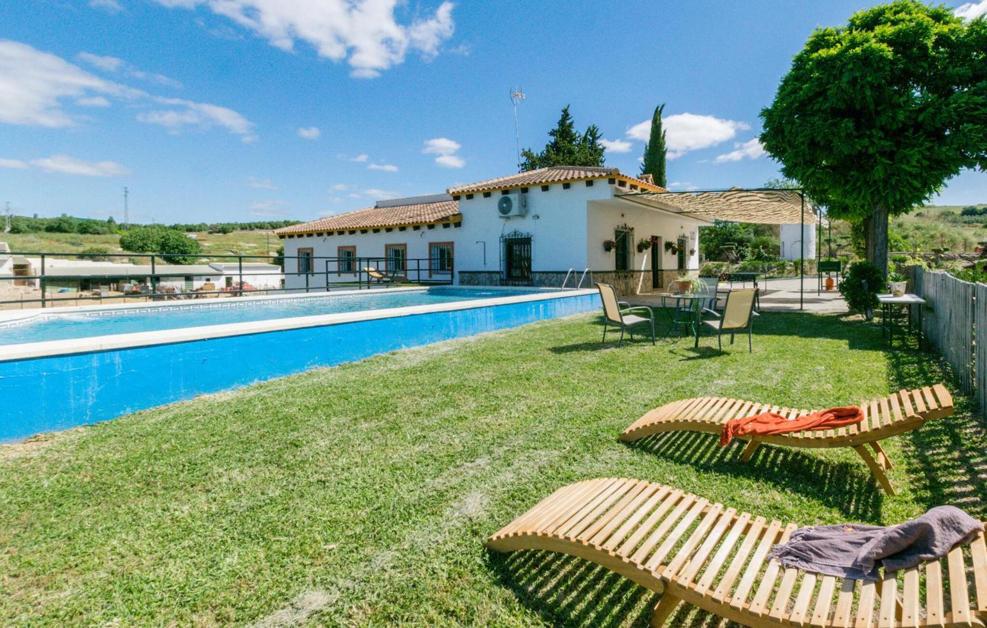6 Bedroom Amazing Home In La Puebla De Los Infan La Puebla de los Infantes Εξωτερικό φωτογραφία
